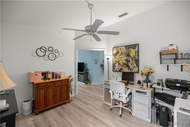 3922 NE 22nd Lane, Ocala, FL 34470