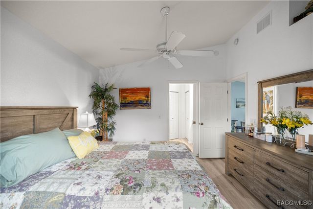 3922 NE 22nd Lane, Ocala, FL 34470