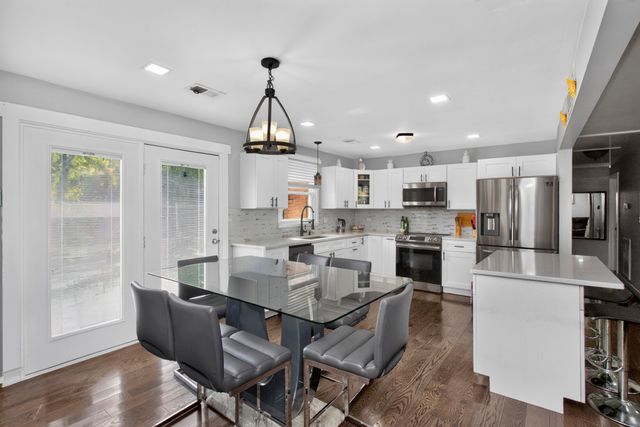 181 Greenwood Dr, La Vergne, TN 37086