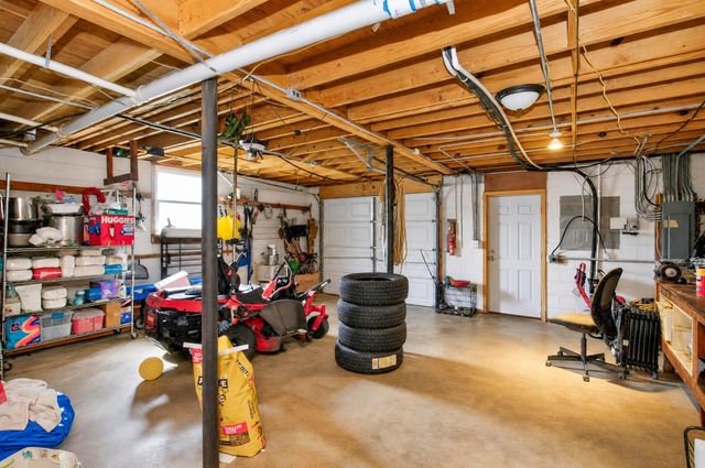 181 Greenwood Dr, La Vergne, TN 37086