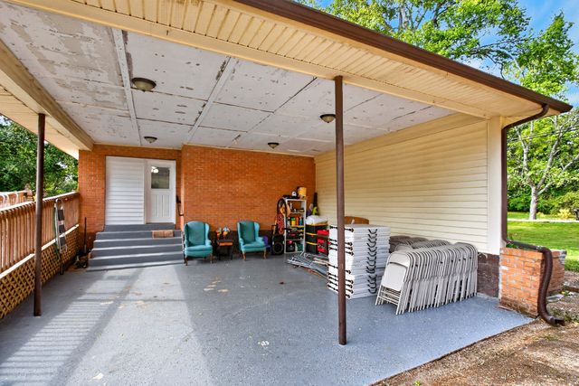 181 Greenwood Dr, La Vergne, TN 37086