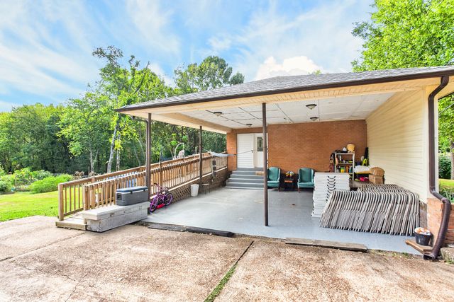 181 Greenwood Dr, La Vergne, TN 37086