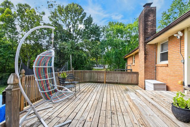 181 Greenwood Dr, La Vergne, TN 37086