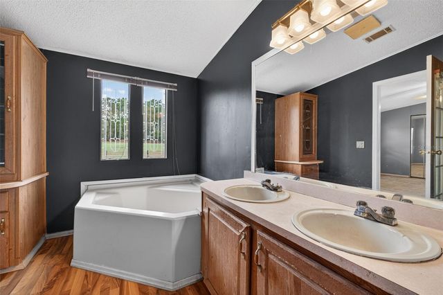 37043 TRILBY ROAD, Dade City, FL 33523