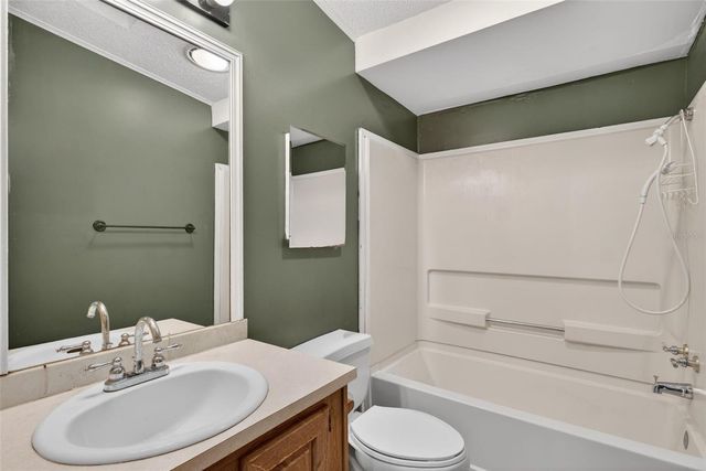 37043 TRILBY ROAD, Dade City, FL 33523