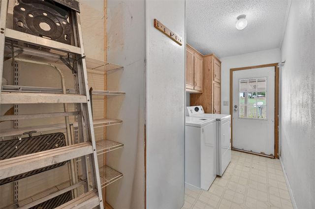 37043 TRILBY ROAD, Dade City, FL 33523