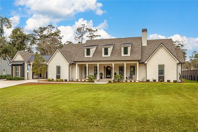 145 Butler Lake Drive, St Simons Island, GA 31522