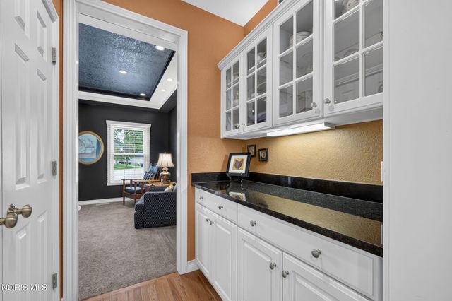 26807 Riverford Drive, Perrysburg, OH 43551