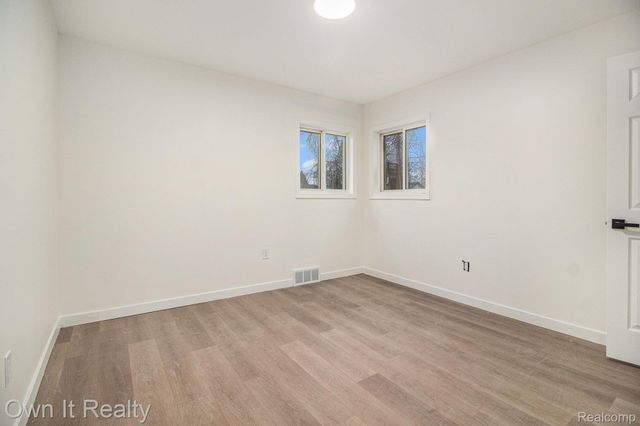 29959 Glenwood Street, Inkster, MI 48141