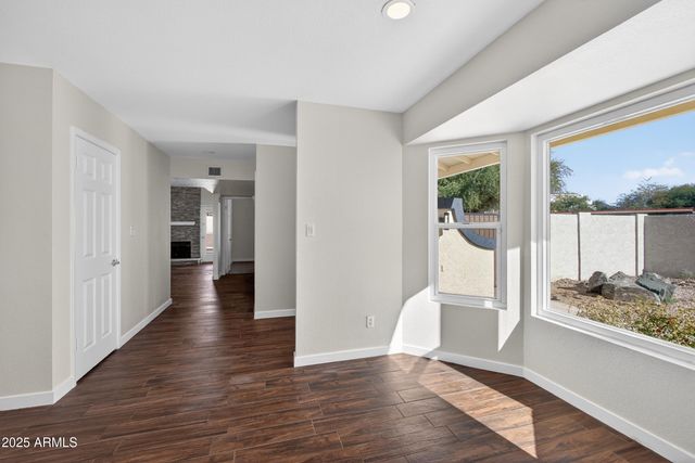 6910 E KELTON Lane, Scottsdale, AZ 85254