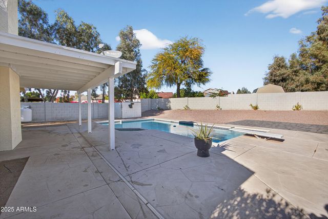 6910 E KELTON Lane, Scottsdale, AZ 85254