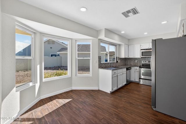 6910 E KELTON Lane, Scottsdale, AZ 85254