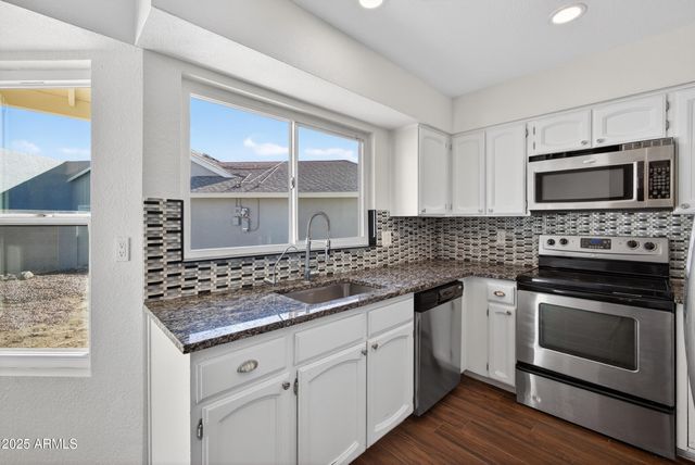 6910 E KELTON Lane, Scottsdale, AZ 85254