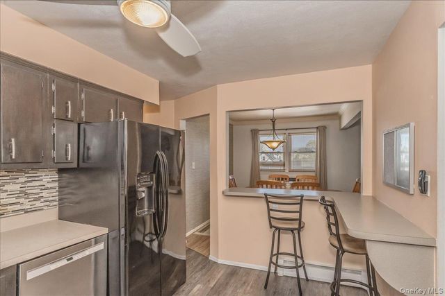 9 Raisig Avenue, Valley Stream, NY 11580
