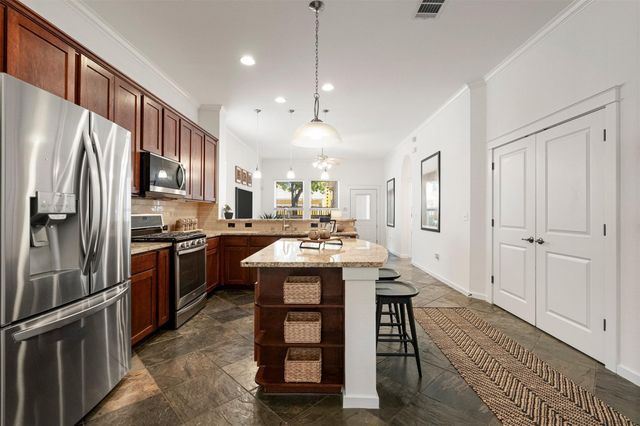 2008 McCloskey ST, Austin, TX 78723