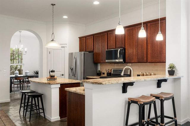 2008 McCloskey ST, Austin, TX 78723
