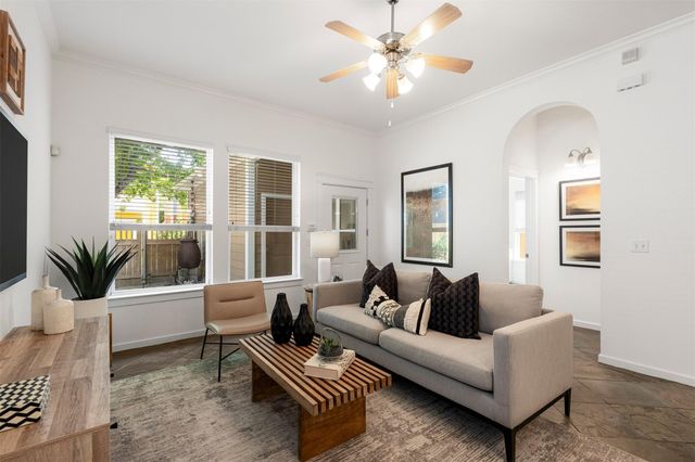 2008 McCloskey ST, Austin, TX 78723