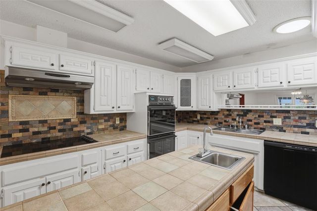 6340 Weavers Corner Road, Noble, OK 73068