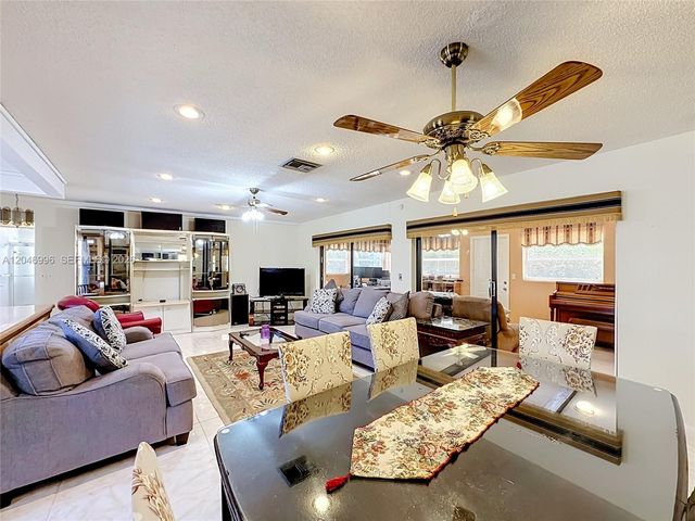 14898 Fairwind Ln, Delray Beach, FL 33484
