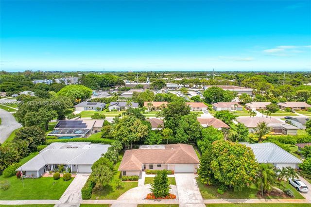 14898 Fairwind Ln, Delray Beach, FL 33484