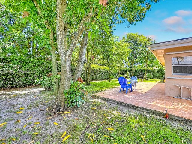 14898 Fairwind Ln, Delray Beach, FL 33484