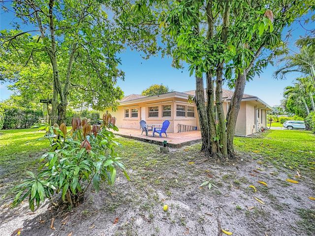 14898 Fairwind Ln, Delray Beach, FL 33484