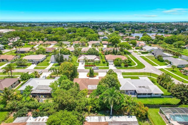 14898 Fairwind Ln, Delray Beach, FL 33484