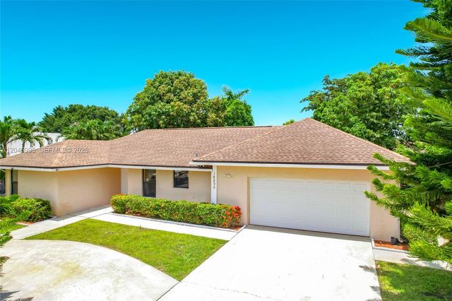 14898 Fairwind Ln, Delray Beach, FL 33484