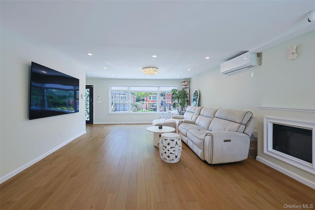 10-07 141st Street, Whitestone, NY 11357 — photo 4