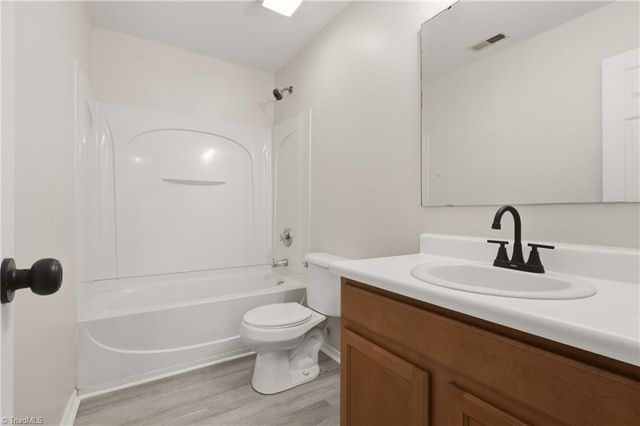 4576 Vernon Farms Boulevard, Kernersville, NC 27284
