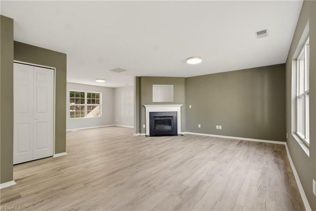4576 Vernon Farms Boulevard, Kernersville, NC 27284