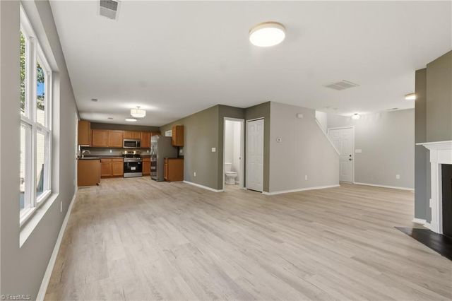 4576 Vernon Farms Boulevard, Kernersville, NC 27284