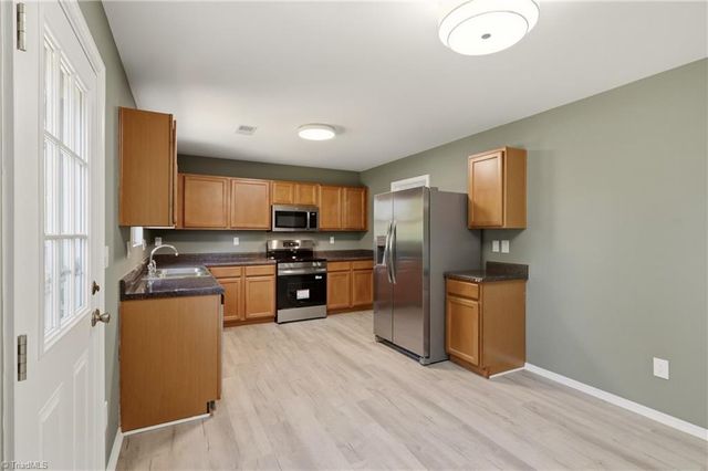 4576 Vernon Farms Boulevard, Kernersville, NC 27284