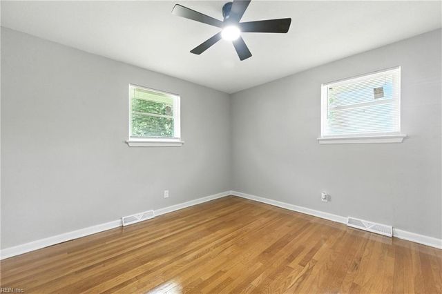 2411 Effingham ST, Portsmouth, VA 23704