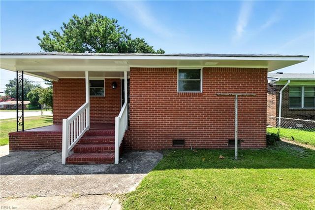 2411 Effingham ST, Portsmouth, VA 23704