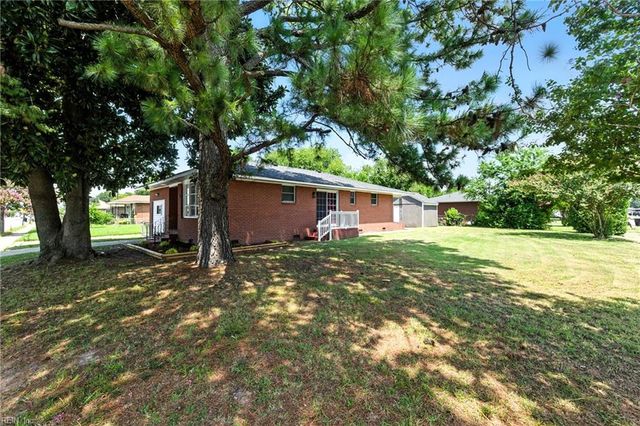 2411 Effingham ST, Portsmouth, VA 23704