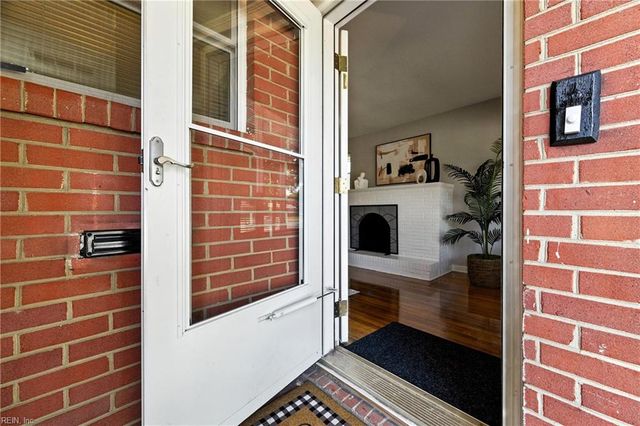 2411 Effingham ST, Portsmouth, VA 23704