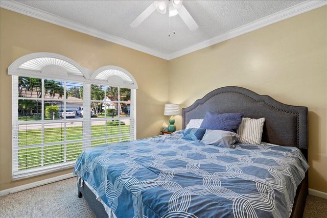 13557 Northumberland Circle, Wellington, FL 33414