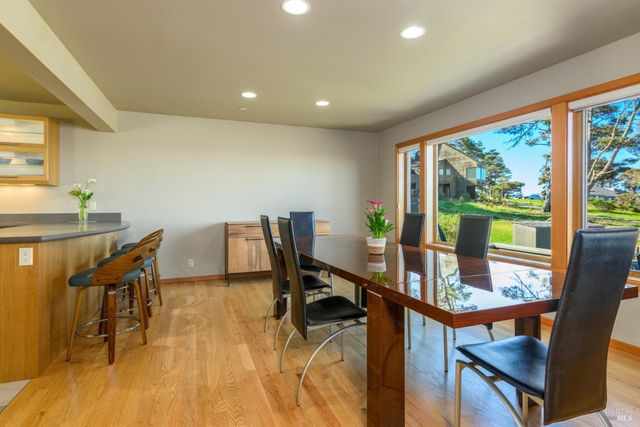 135 Larkspur Close, The Sea Ranch, CA 95497