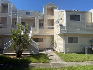 3413 NW 44th St 106, Lauderdale Lakes, FL 33309