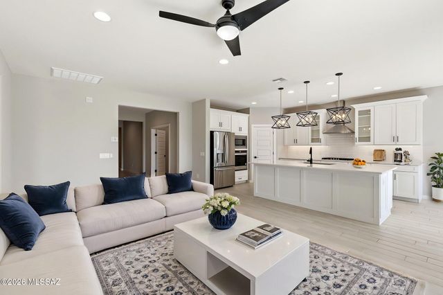 11397 N Baja Place, Oro Valley, AZ 85742