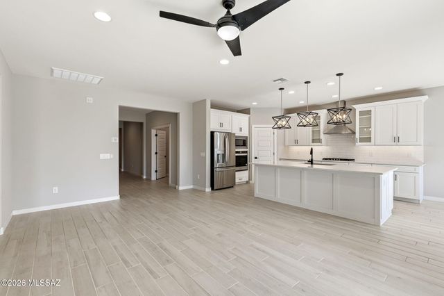 11397 N Baja Place, Oro Valley, AZ 85742