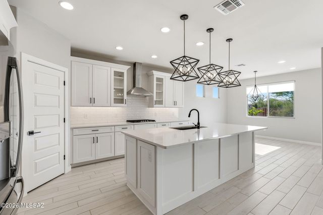 11397 N Baja Place, Oro Valley, AZ 85742