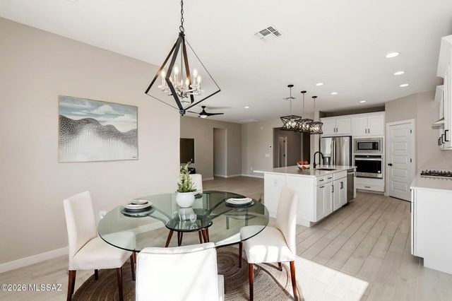 11397 N Baja Place, Oro Valley, AZ 85742