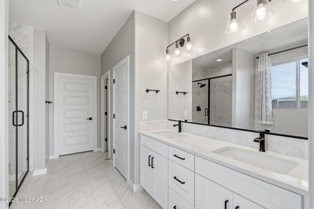 11397 N Baja Place, Oro Valley, AZ 85742
