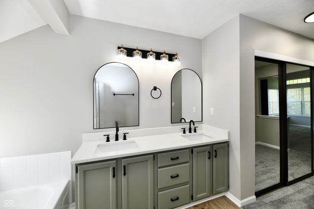 4721 Charrington Circle, Indianapolis, IN 46254