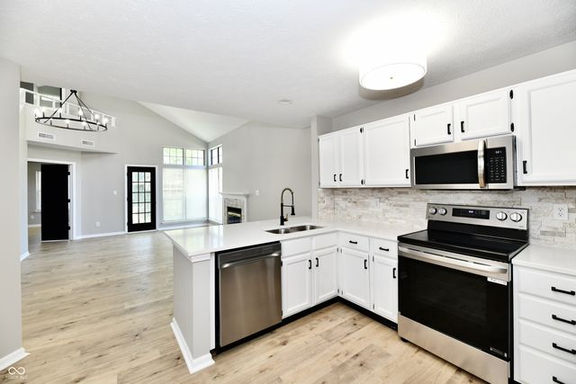 4721 Charrington Circle, Indianapolis, IN 46254