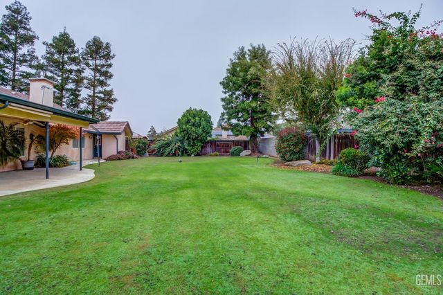 4908 Laurel Springs Drive, Bakersfield, CA 93308