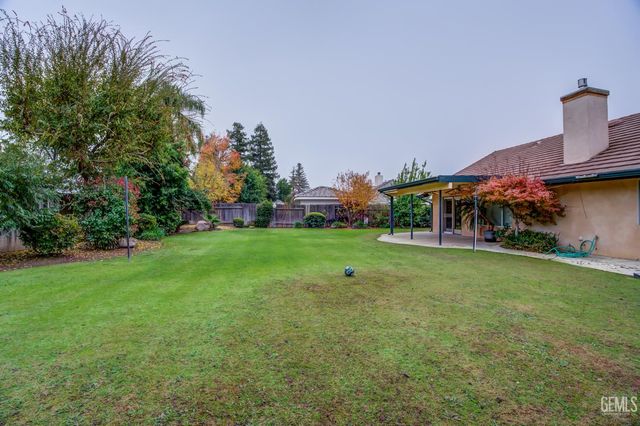 4908 Laurel Springs Drive, Bakersfield, CA 93308