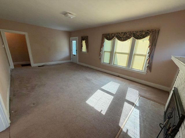 1909 Nicholasville Road, Lexington, KY 40503